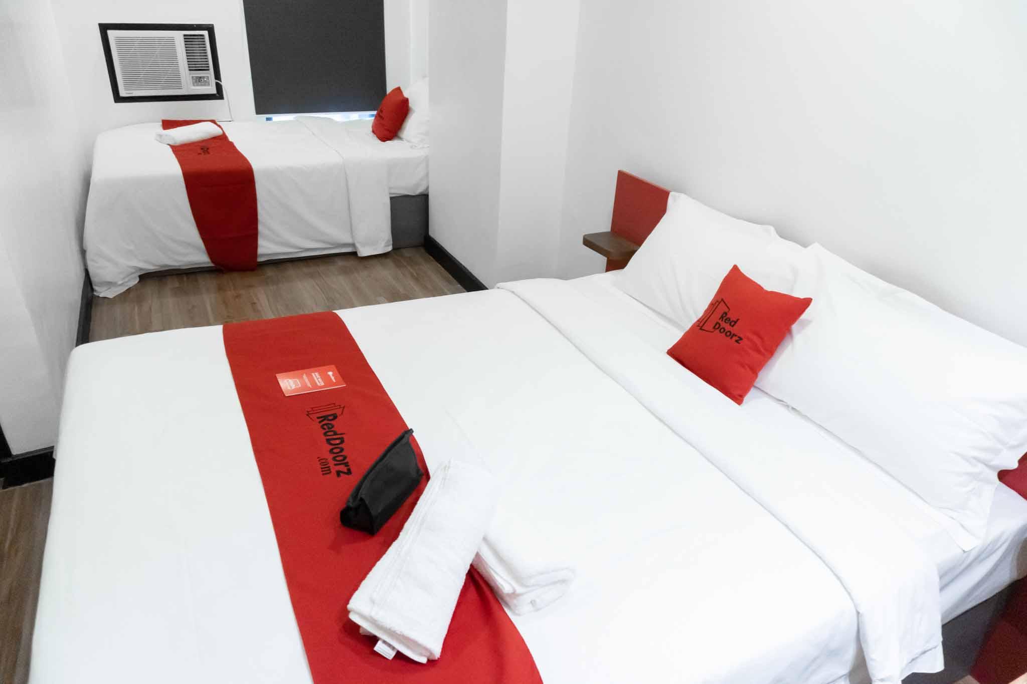 Reddoorz Plus At Mm Hotel Las Pinas Former Reddoorz Plus Near Bamboo Organ Ngoại thất bức ảnh