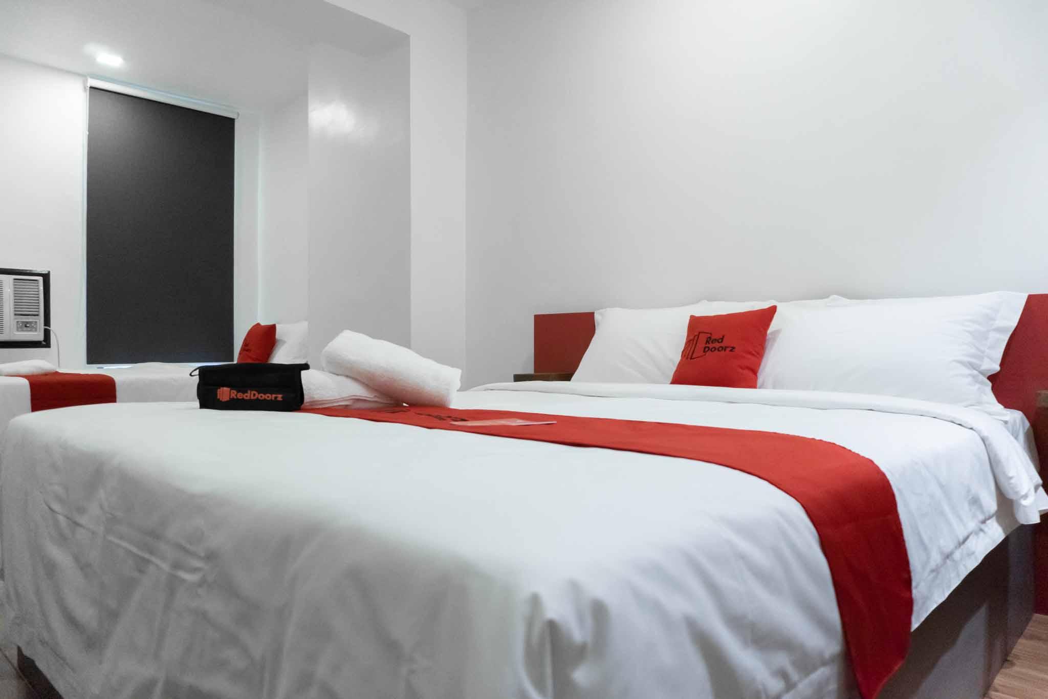 Reddoorz Plus At Mm Hotel Las Pinas Former Reddoorz Plus Near Bamboo Organ Ngoại thất bức ảnh