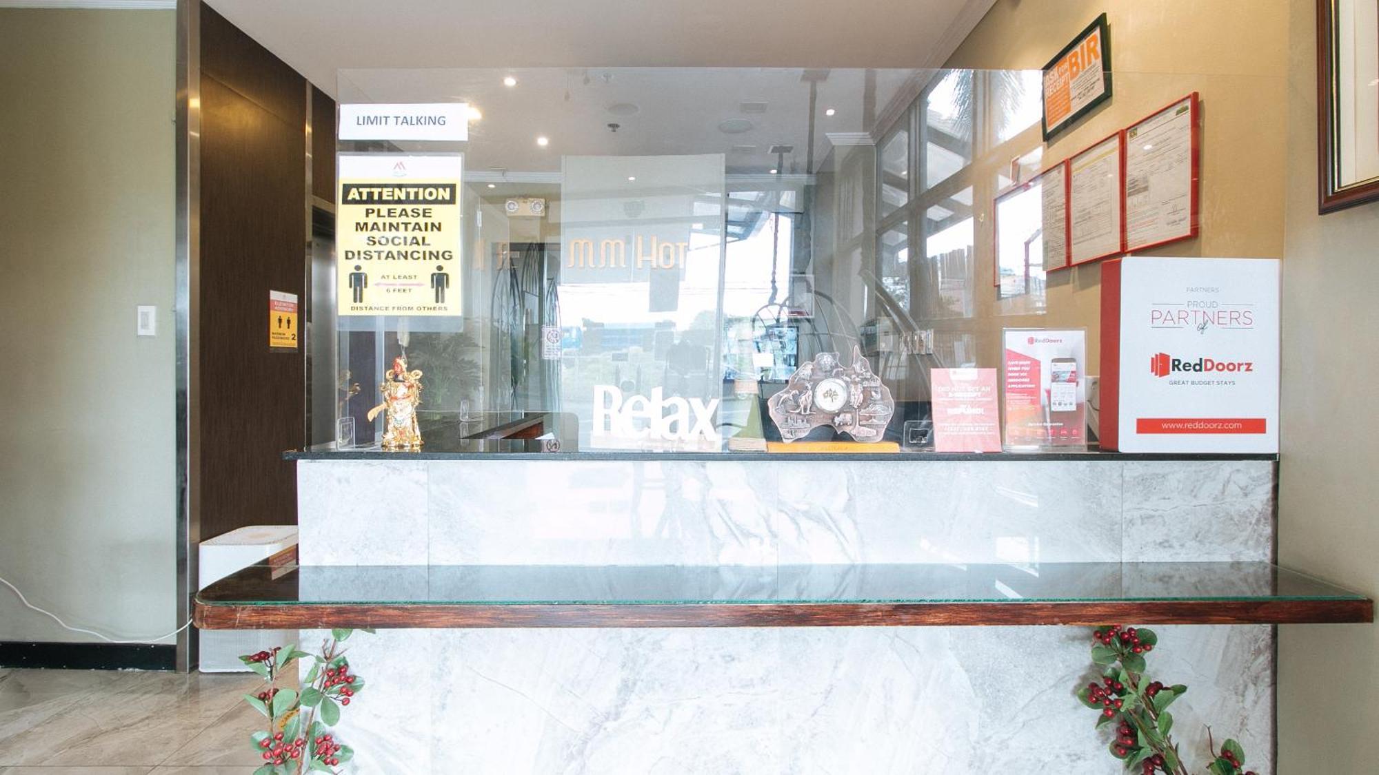 Reddoorz Plus At Mm Hotel Las Pinas Former Reddoorz Plus Near Bamboo Organ Ngoại thất bức ảnh